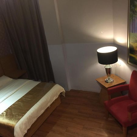 Residence 21 Boutique Inn Miri Exterior foto